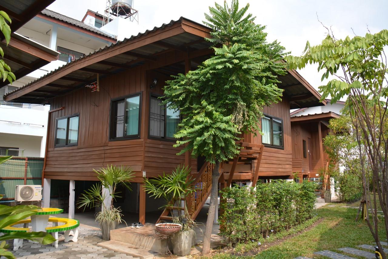 Cozy Stay In Old Town Chiang Mai Exterior photo